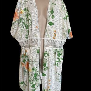 EST 1946 18/20W Vibrant Floral Kimono Cardigan swimsuit cover